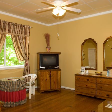 The Great House Inn Belize City Room photo